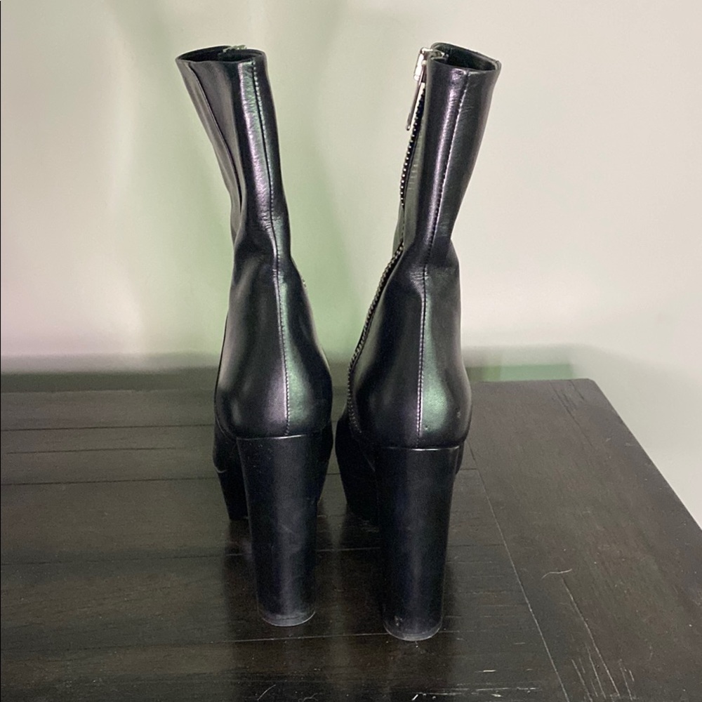 Gucci Black Leather Platform Boots - Picture 2 of 10